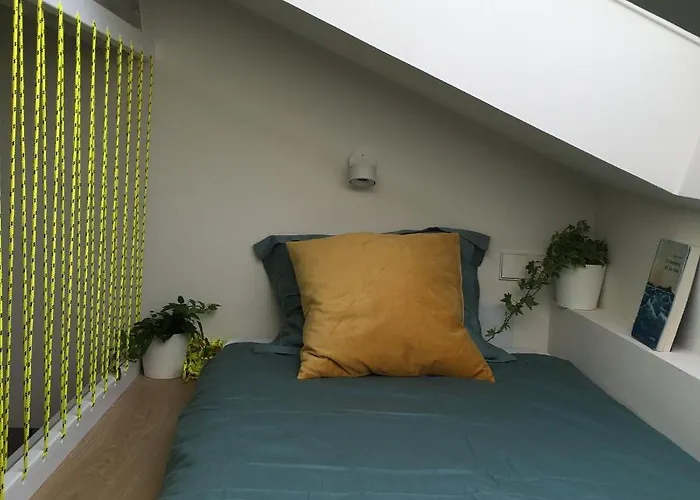 San Simon, Centrico En * Santender