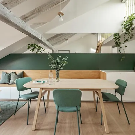 San Simón, Céntrico En Santander